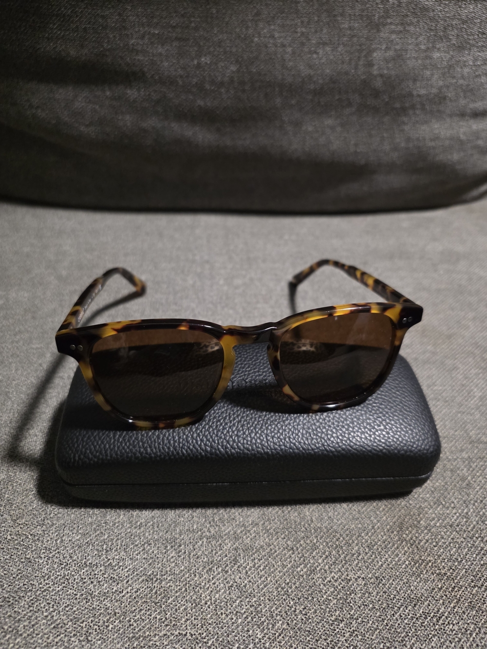 Tortoiseshell Round Sunglasses - Brown Lenses Carfia